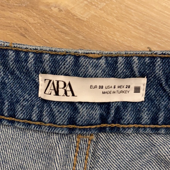 LIKE BRAND NEW. no stains! Worn once only! - Picture 2 of 2